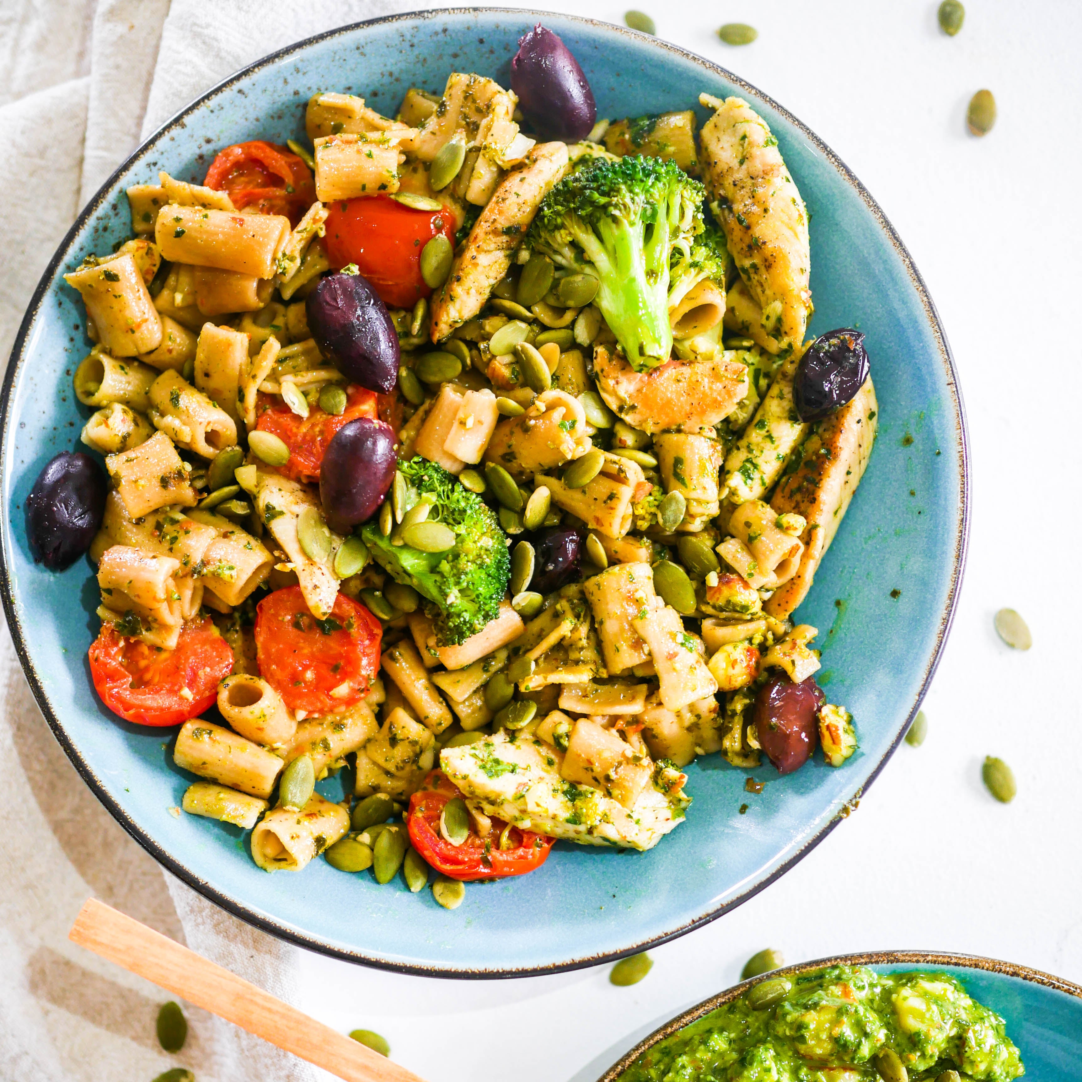 Chicken Pesto Pasta with Quinoa Rigatoni