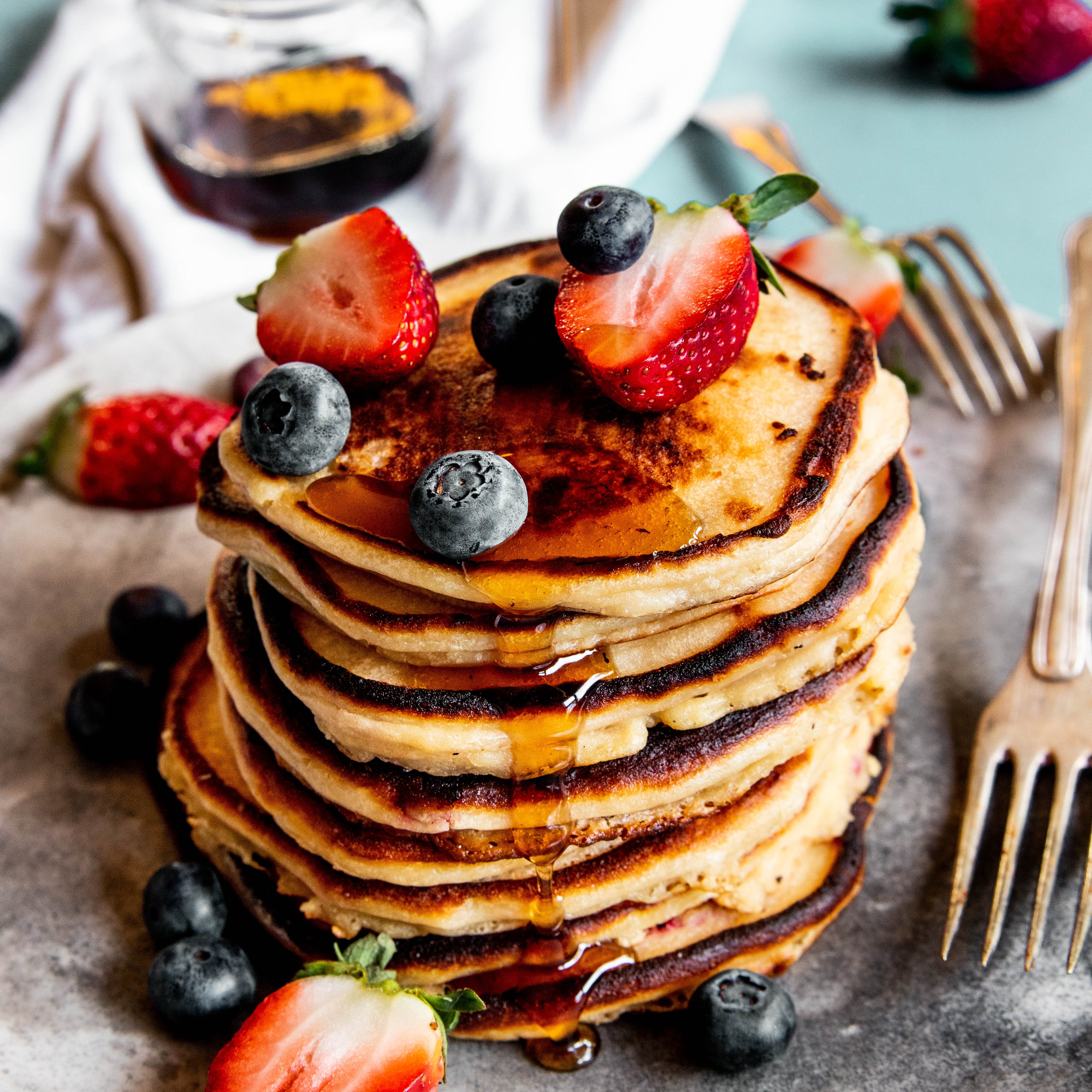 Berry Buttermilk Pancakes