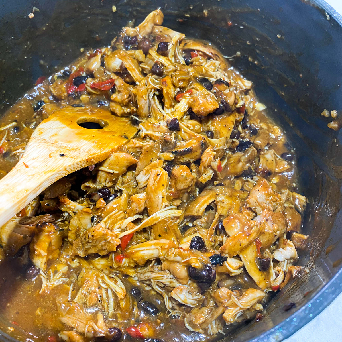 This Slow-Cooked Chicken Delight Is Eating the Internet Right Now!